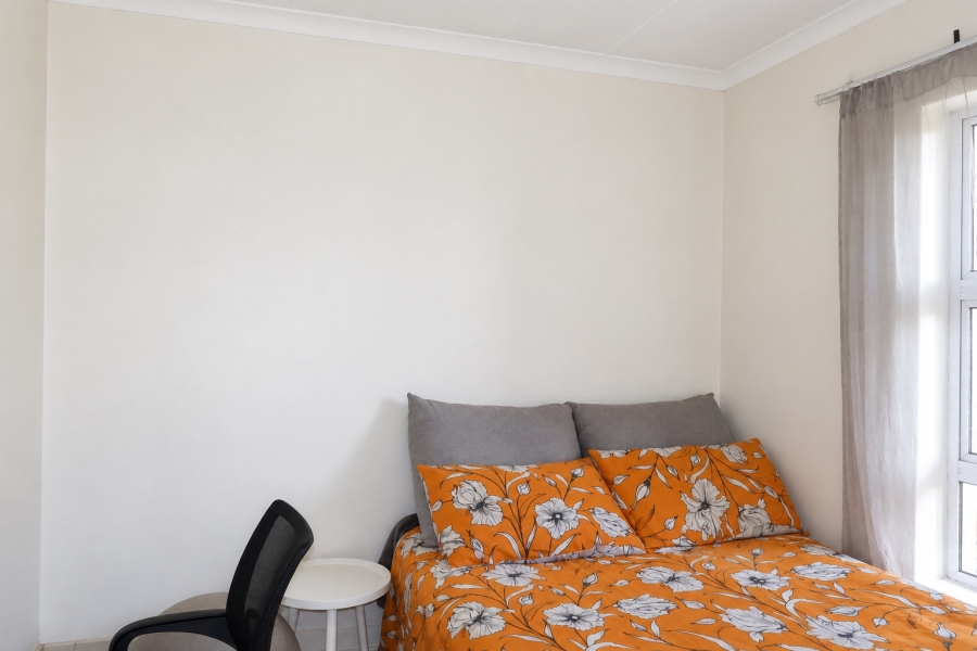 To Let 2 Bedroom Property for Rent in Buh Rein Estate Western Cape